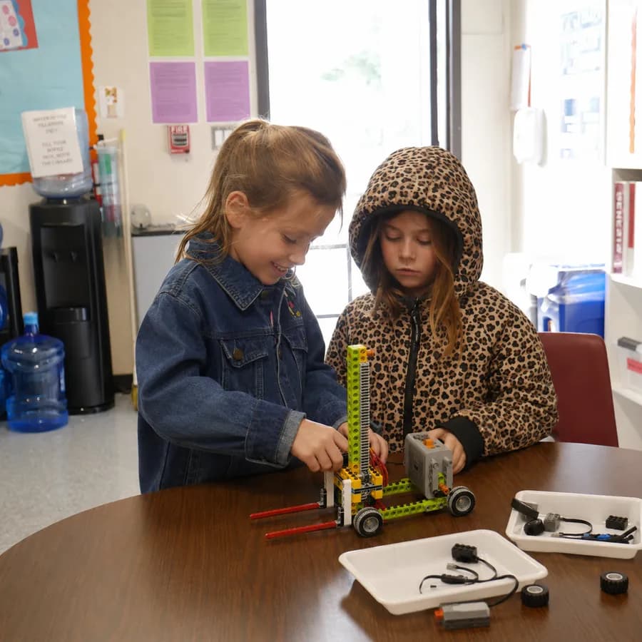 Robotics class at Duveneck Elementary